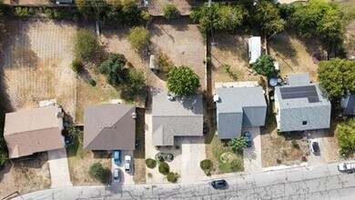 Building Photo - 411 Buckboard Blvd