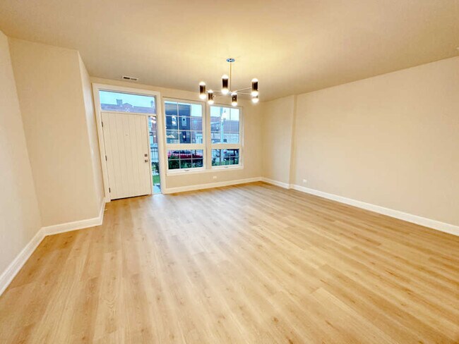 Foto del edificio - 4315 S Indiana Ave