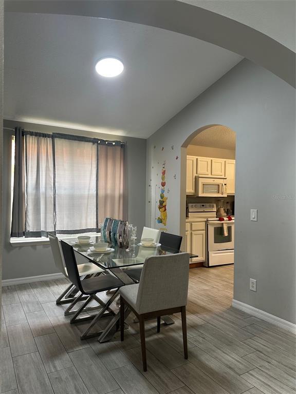 Foto del edificio - 224 Paloma Dr