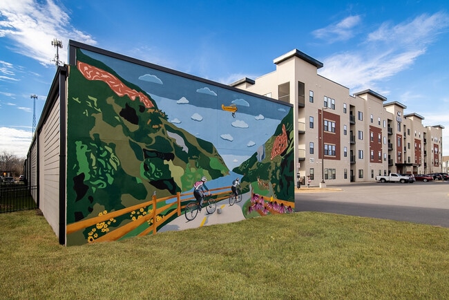 Building Photo - Promenade Commons