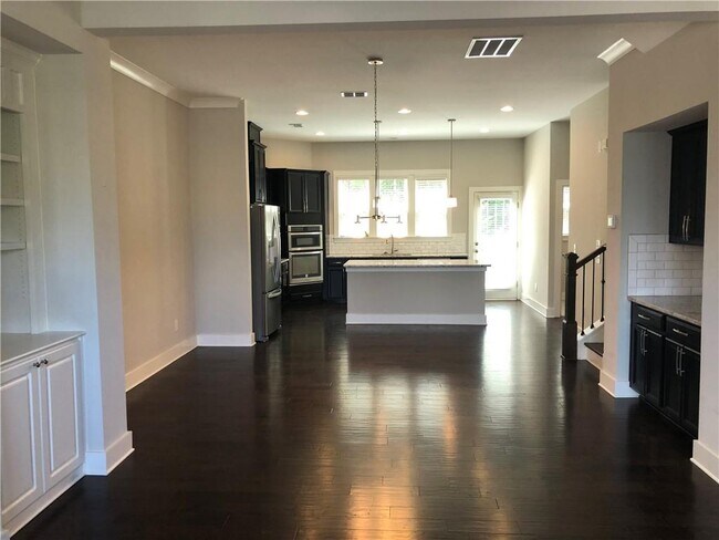Foto del edificio - 2184 Haydon Ln