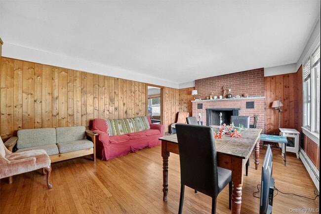 Building Photo - 252 NY-208