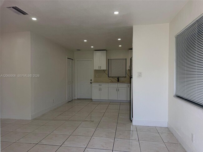 Foto del edificio - 732 SW 6th St