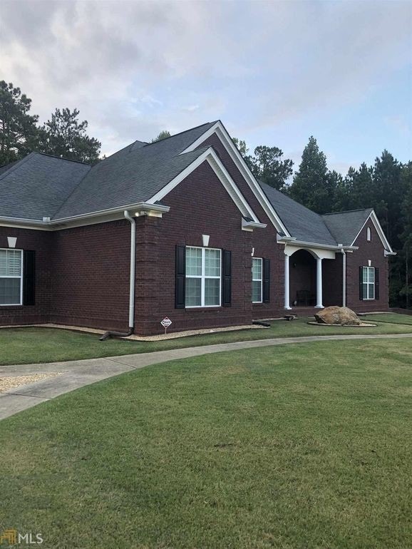 Building Photo - 35 Tuscany Dr