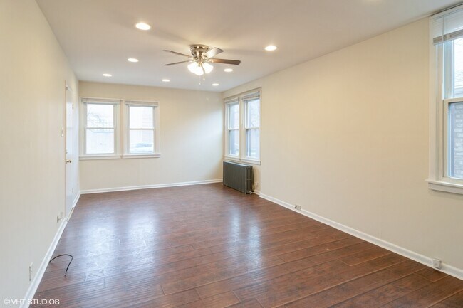 Building Photo - 1342 Circle Ave