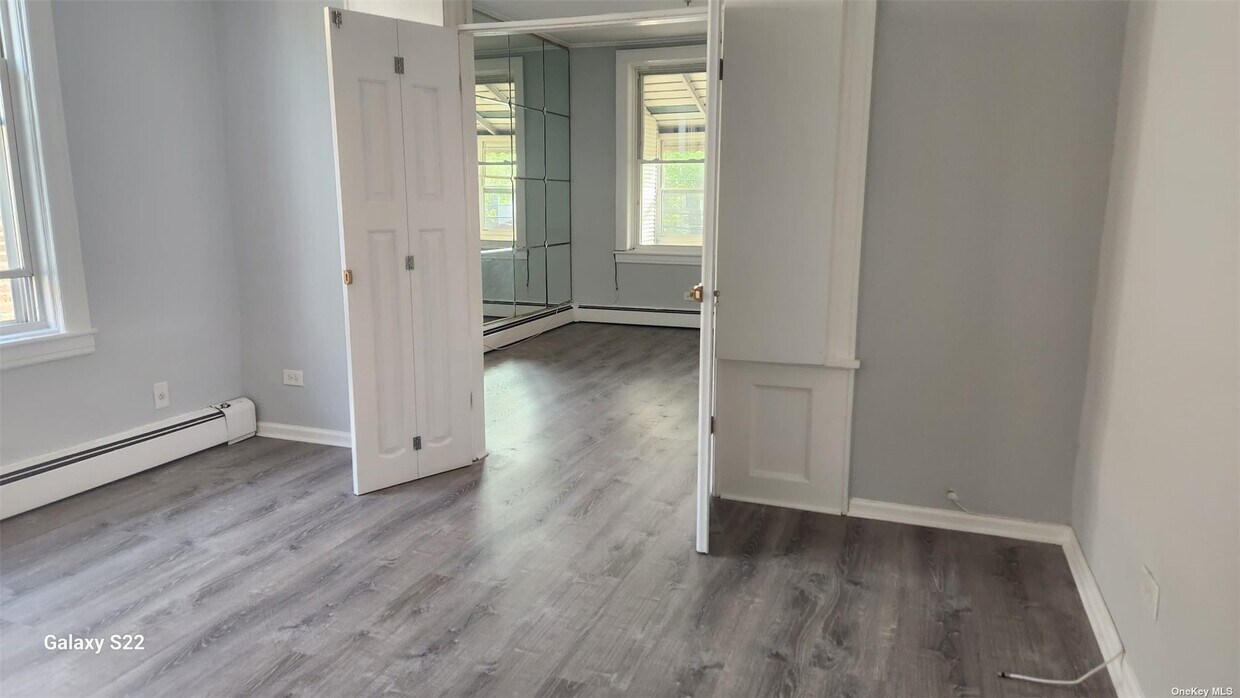 9743 105th St Unit 2fl., Queens, NY 11416 Room for Rent in Queens, NY