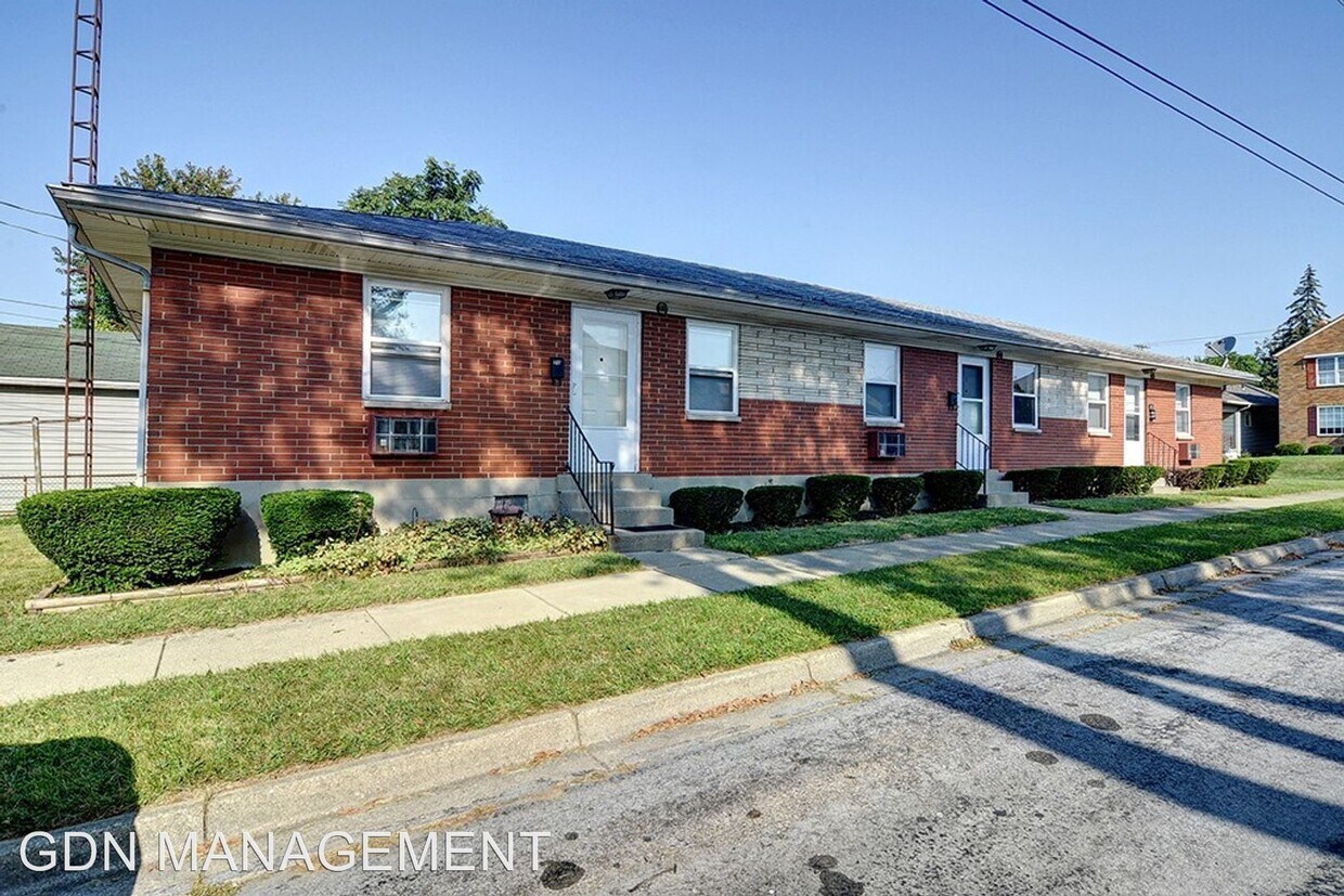 Foto principal - 703-707 Mertland Ave
