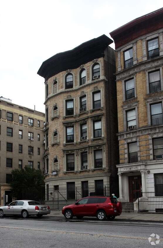 Foto del edificio - 400 W 152nd St