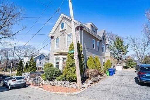 Foto del edificio - 38 Highland Park Ave
