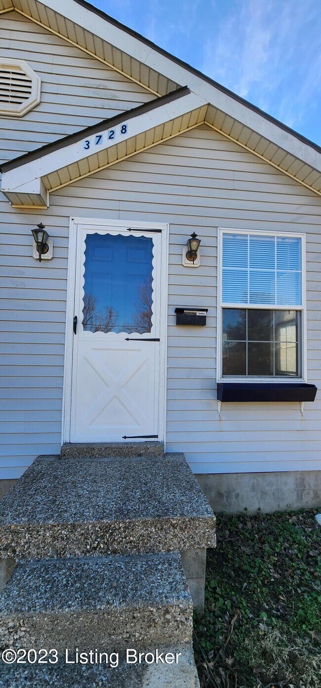 Building Photo - 3728 Locust Ave