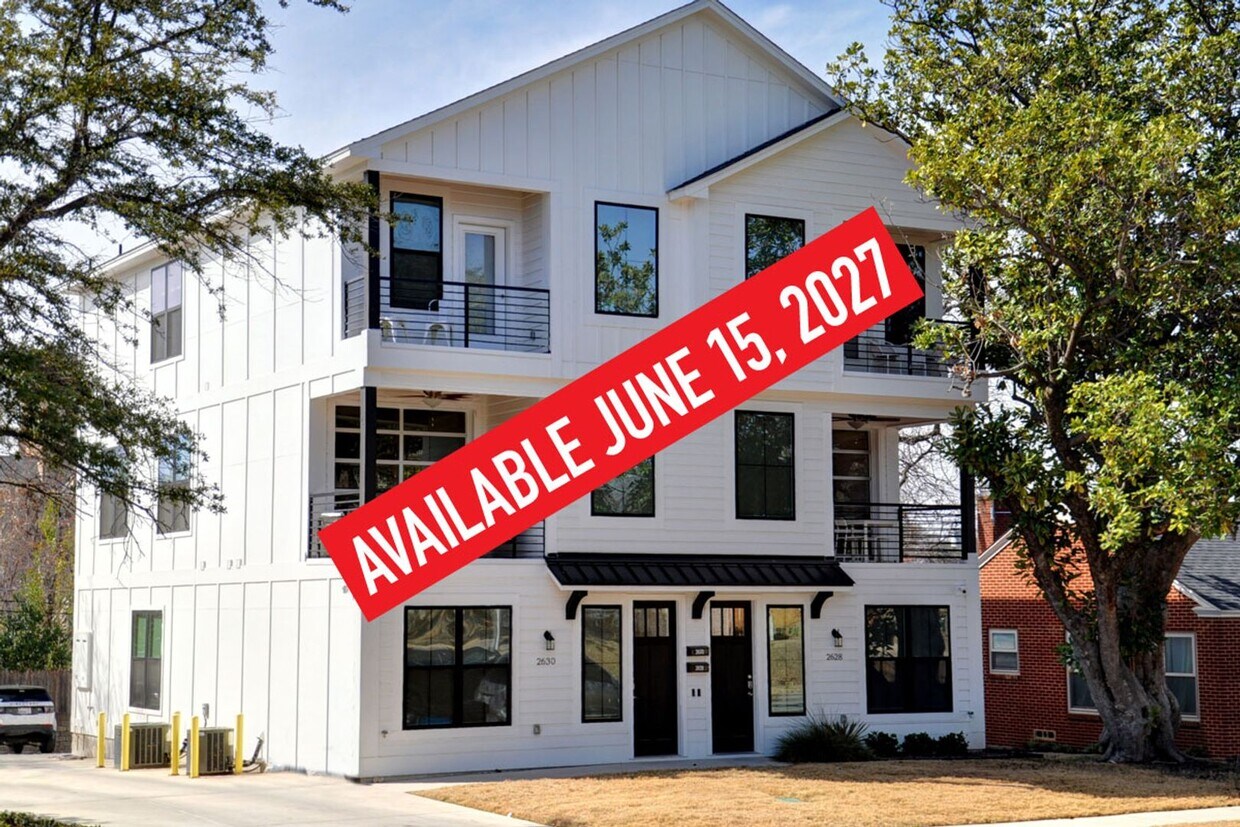 Foto principal - 2628 Forest Park Blvd