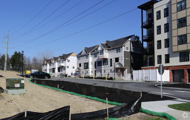 Building Photo - Excelsior Park Townhomes