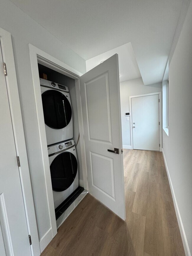 Foto del edificio - 3263 N 13th St