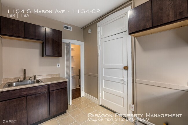 Building Photo - 1154 S Mason Ave