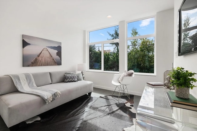 Building Photo - 1562 NW 60th St