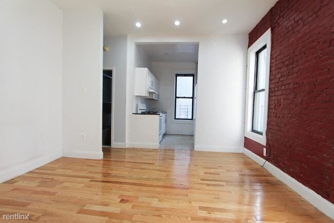 Foto del edificio - 2 br, 1 bath Apartment - 240 Audubon Ave