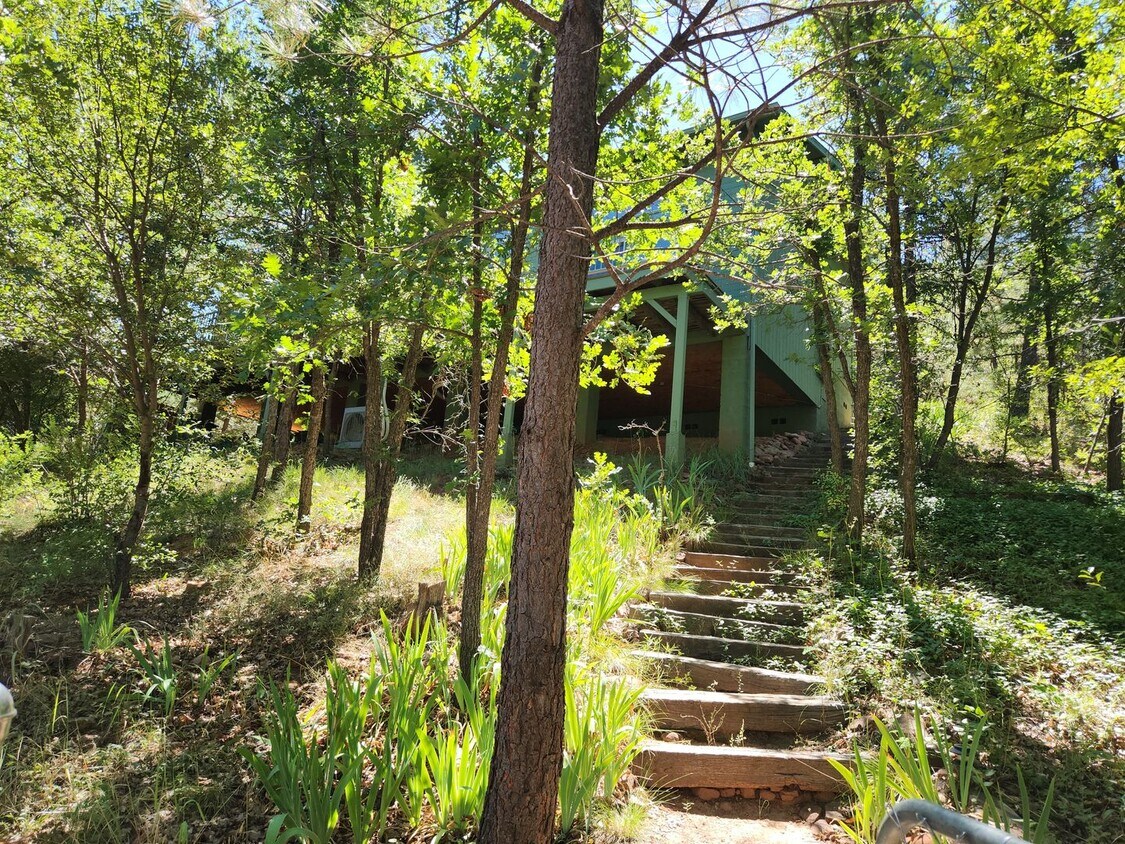 Primary Photo - Mountain Getaway ~ 2 Bed / 2 Bath for Lease