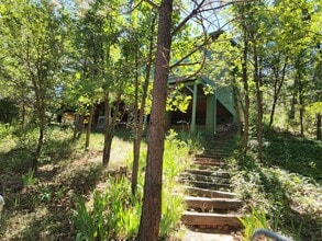 Building Photo - 8305 Bonnie Brae Dr