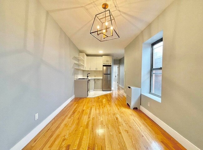 Building Photo - 58 E 130th St