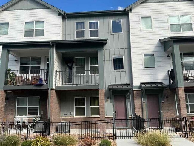 Building Photo - 7025 Cumbria Ct