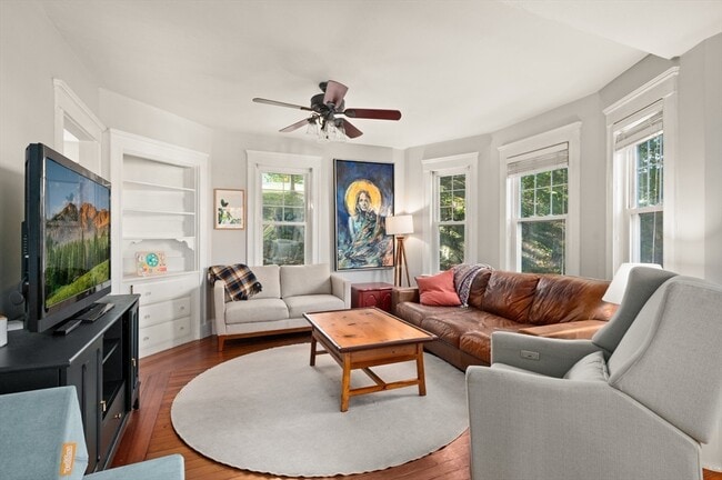 Foto del edificio - 32 Charles St