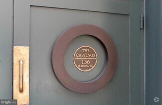 Building Photo - 130-36 N Bread St