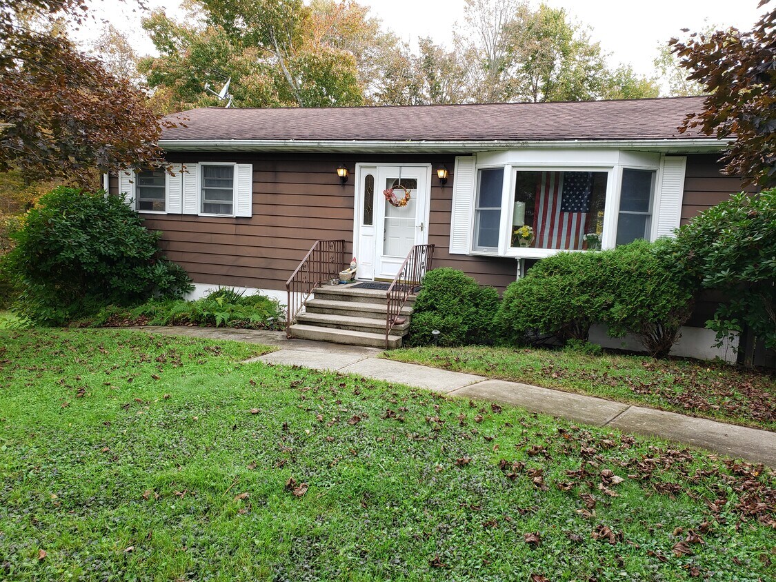 Primary Photo - 503 Goose Pond Rd