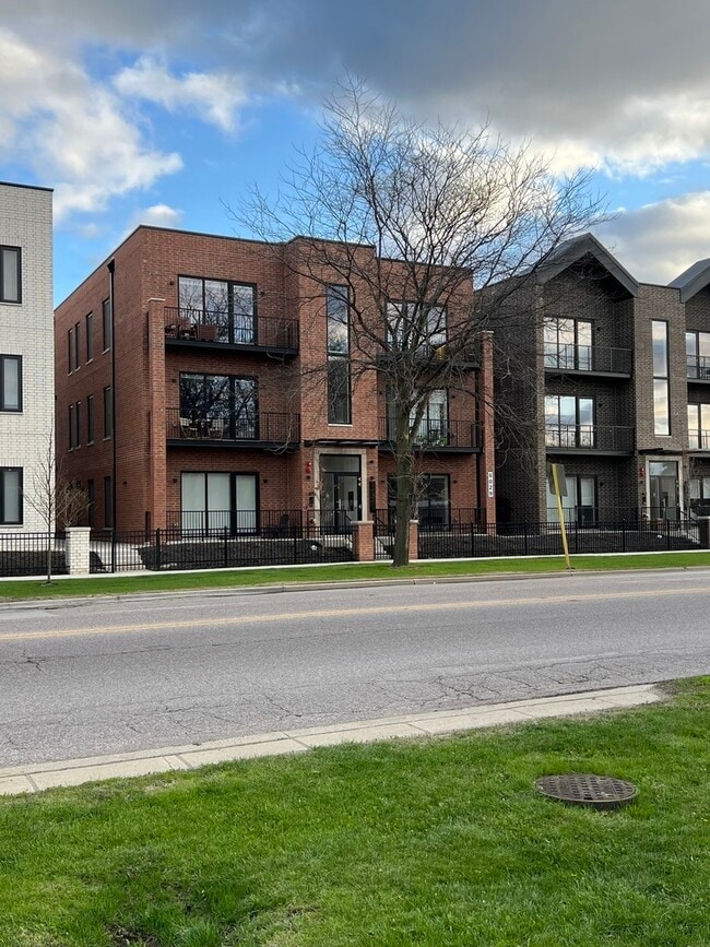 Building Photo - 8029 W Belmont Ave