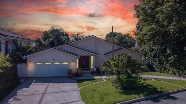 Foto del edificio - 925 Sherlock Dr