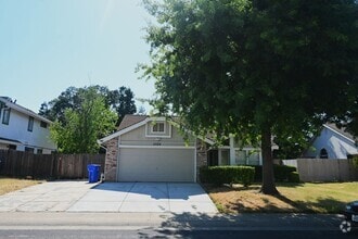 Building Photo - 5524 Laguna Park Dr