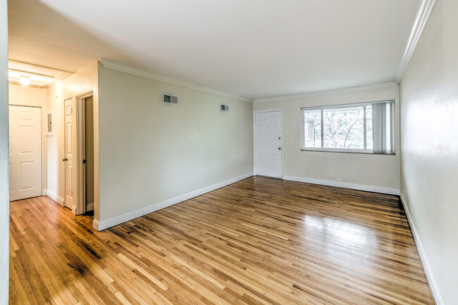 Building Photo - 7848 Big Bend Blvd