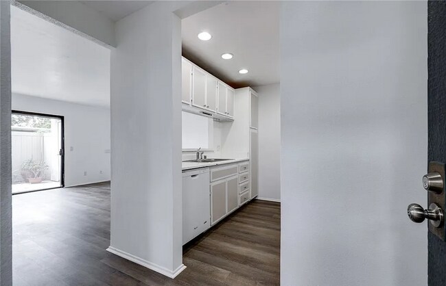 Foto del edificio - Welcome to this beautifully updated 1-bedr...