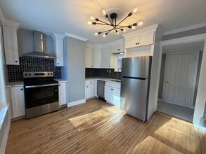 Building Photo - 66 Chestnut Hill Rd