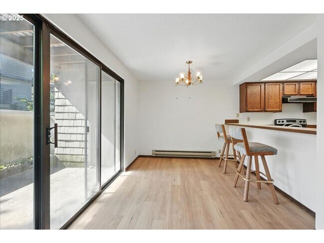 Foto del edificio - 1 Bedroom Condo in Lake Oswego Mountain Pa...