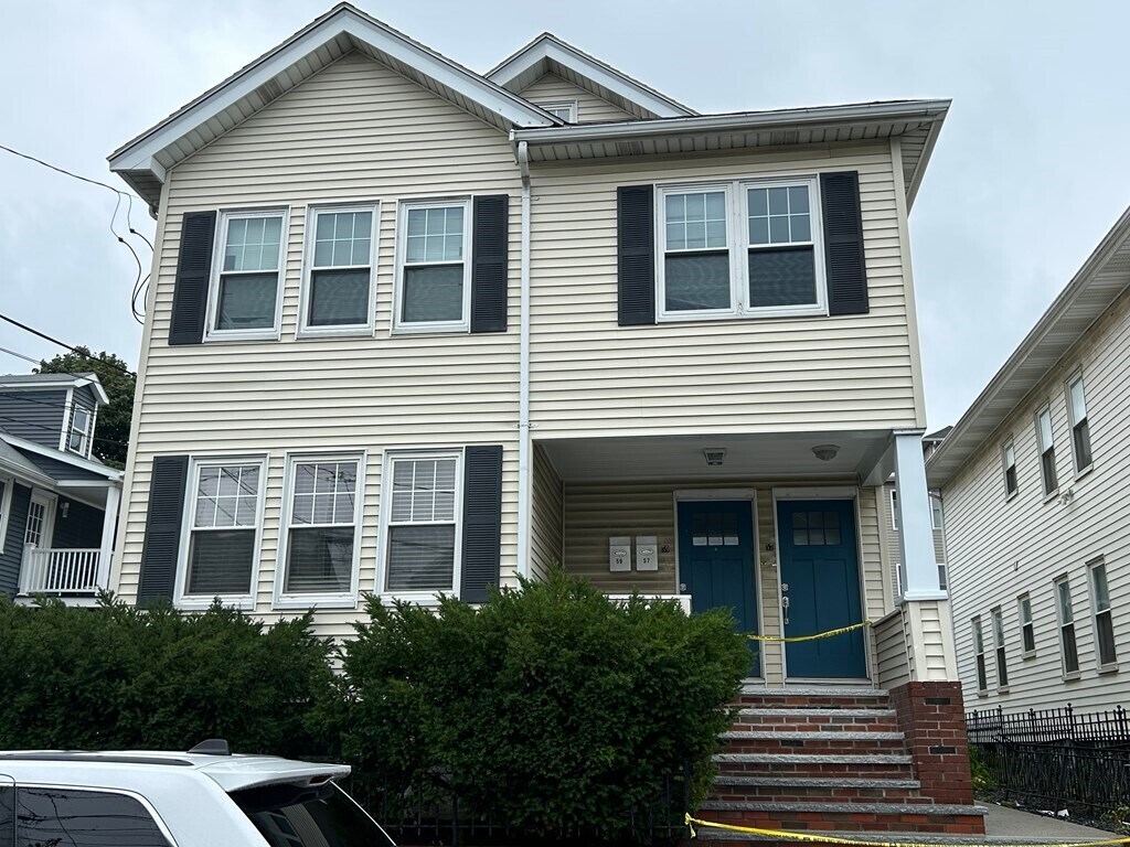 Foto principal - 59 Puritan Rd