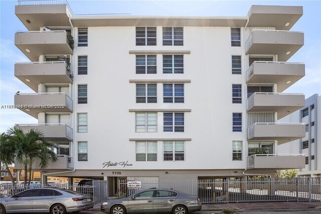 Foto del edificio - 7735 Abbott Ave