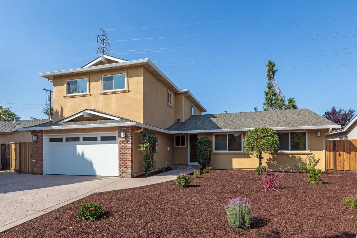 Primary Photo - 4019 Woodford Dr
