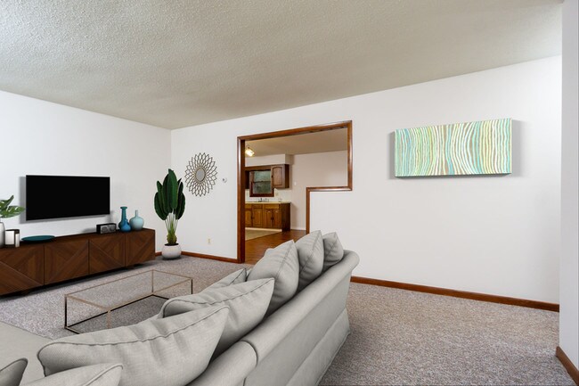 Building Photo - 14400 Pioneer Dr