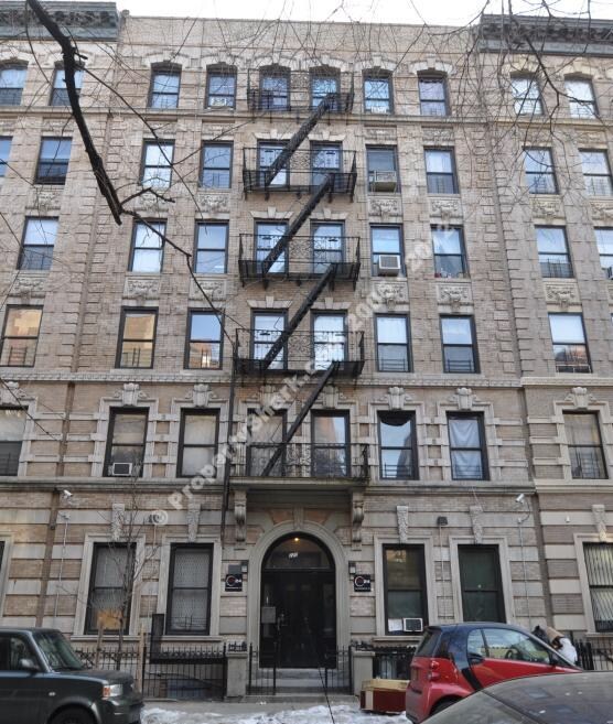 Building Photo 2015 - RH 2546 7 AVE LP.