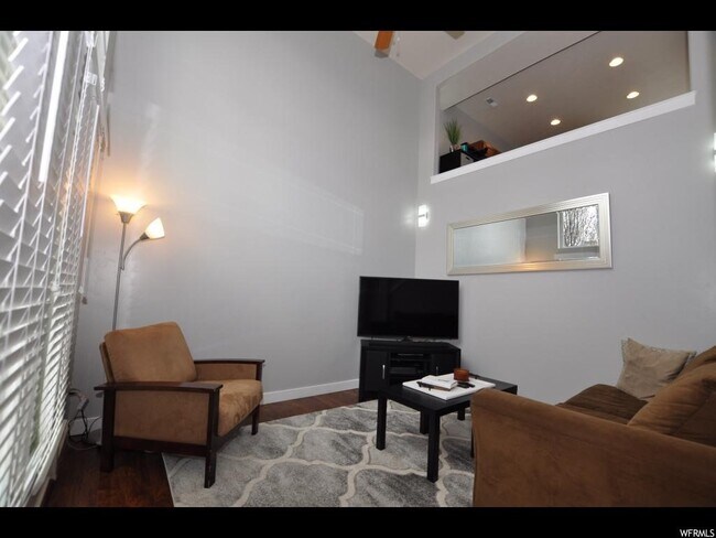 Foto del edificio - 10321 Rubicon Rd