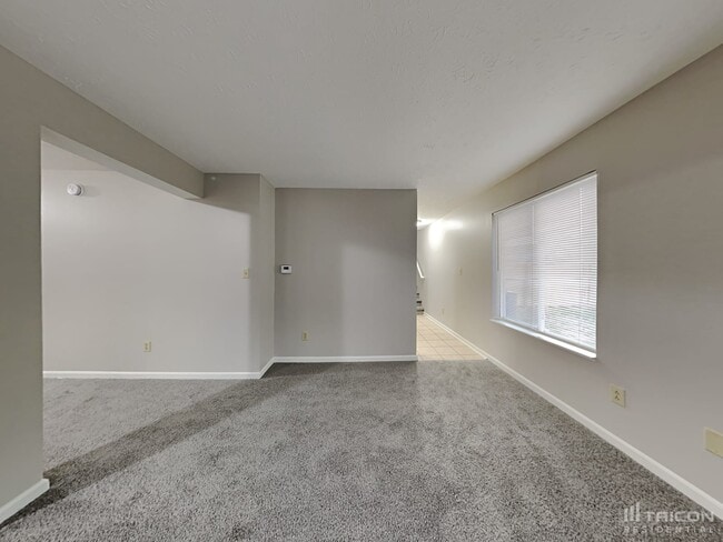 Building Photo - 557 Cembra Dr