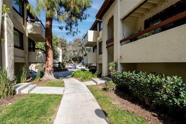 Building Photo - 18015 Sundowner Way