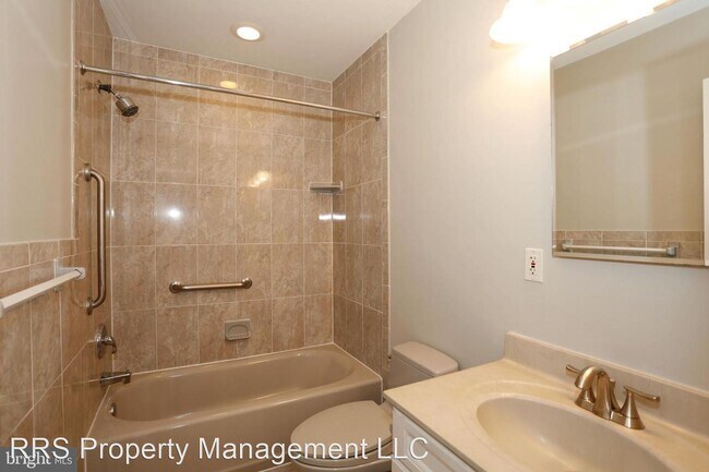 Foto del edificio - 4 br, 3.5 bath House - 1960 Dundee Rd