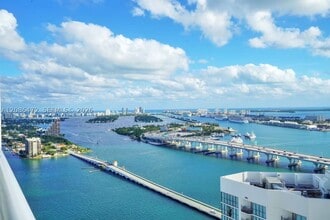 Building Photo - 1717 N Bayshore Dr