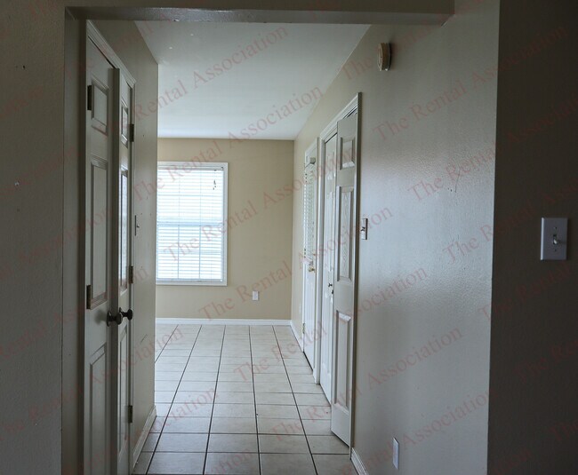 Foto del edificio - 629 S Barnett Springs St