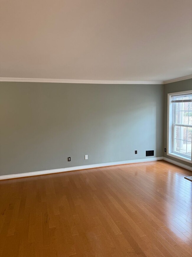 Foto del edificio - Modern 2-Bed, 2-Bath Condo Near Ann Arbor ...