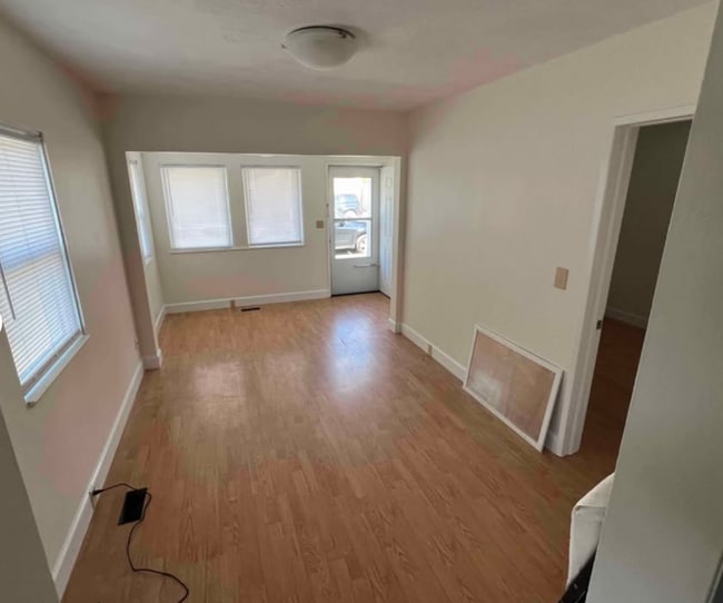 Foto del edificio - 17333 Strauss Ave