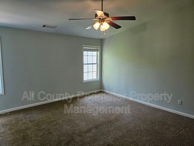 Building Photo - 3790 Lakeside Walk Dr