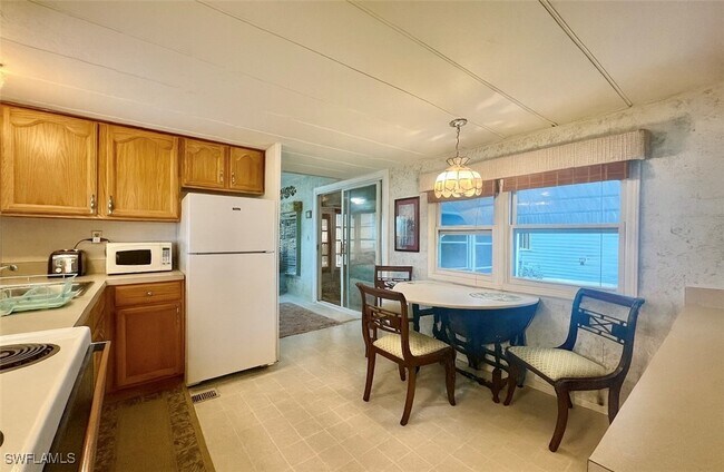 Foto del edificio - 112 Cape Sable Dr