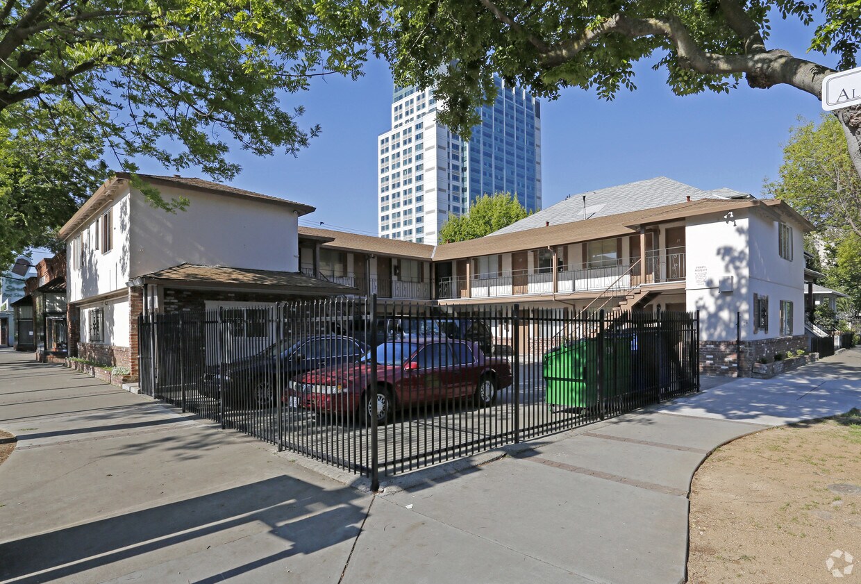 Foto principal - 700 12th St